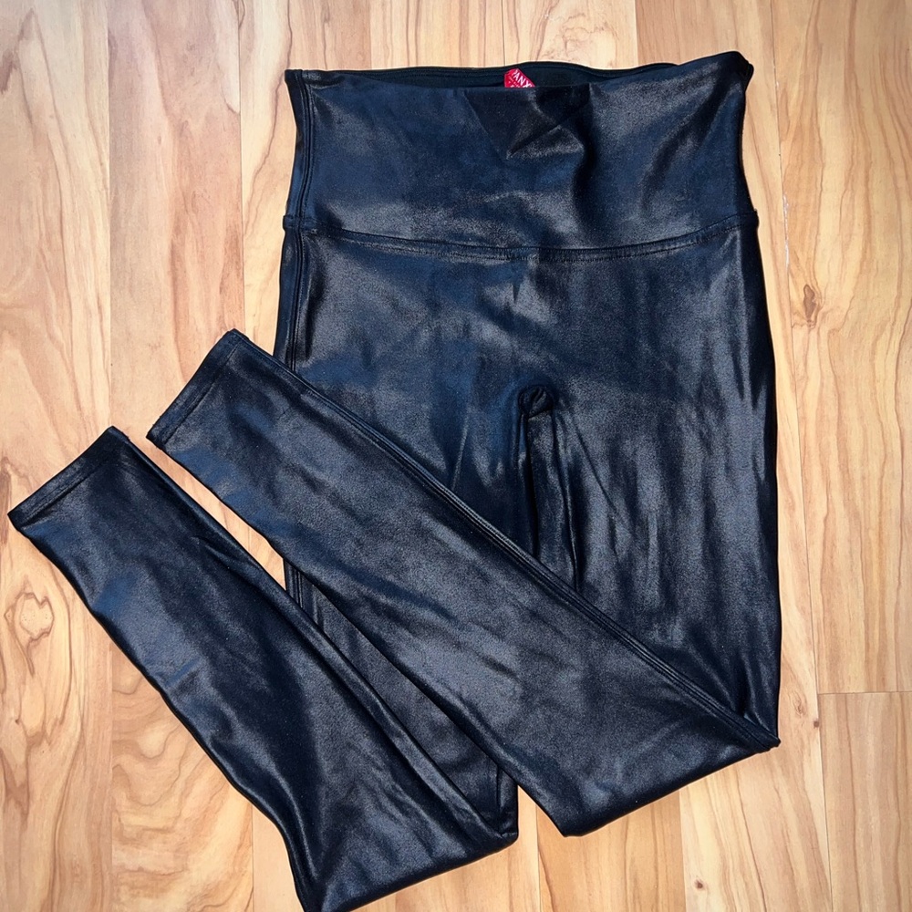 SPANXshape™ Faux Leather Leggings. Black. Size Medium